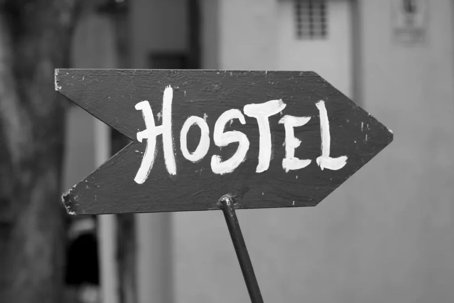 The best guide to choose between hotels and hostels